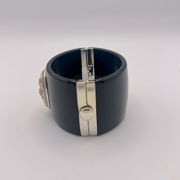 Brighton MONARCH DREAM Black Hinged Bangle Bracelet w Crystal Ornament - Picture 8 of 10